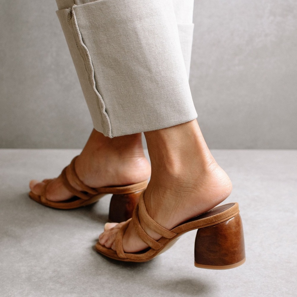ALOHAS Indiana Brown Sandals - Size 38 (US Size 7)